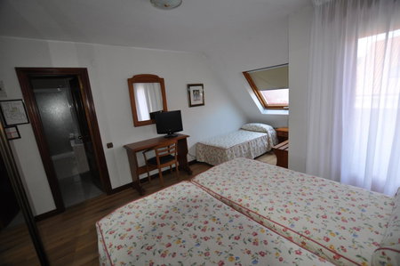 H Pelayo Isla Auto Check-In Rooms, Isla, Spain