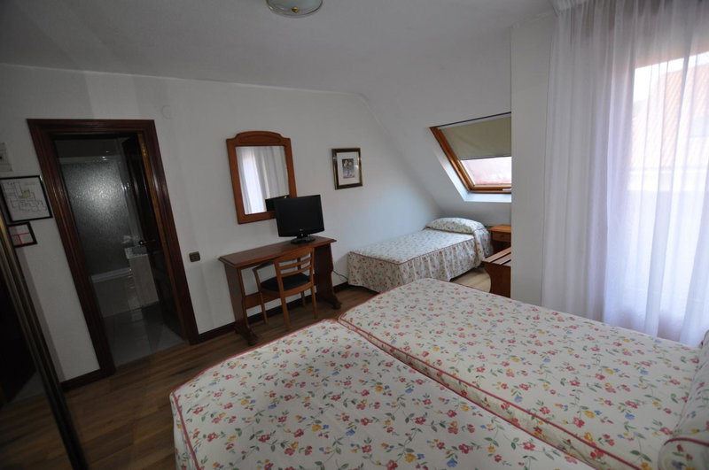 H Pelayo Isla Auto Check-In Rooms, Isla, Spain