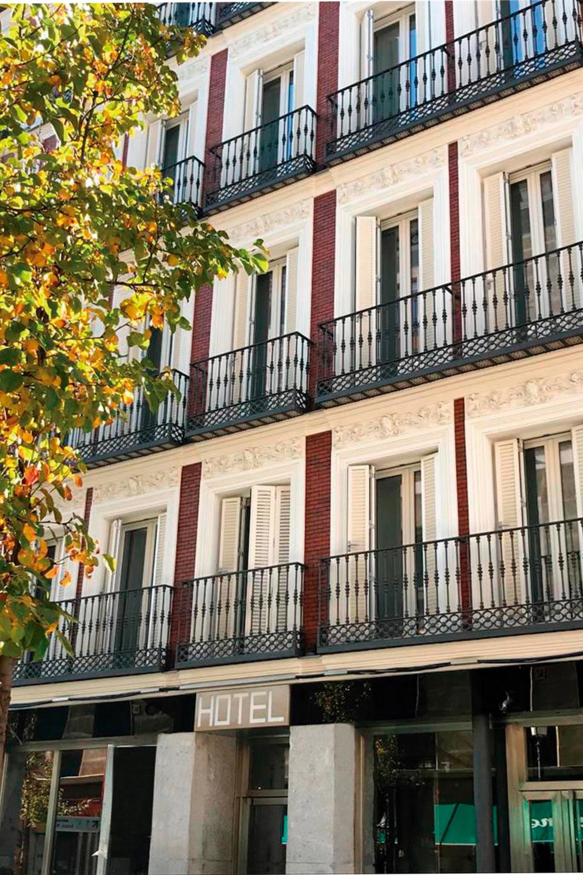 Hotel Freedom, Spain