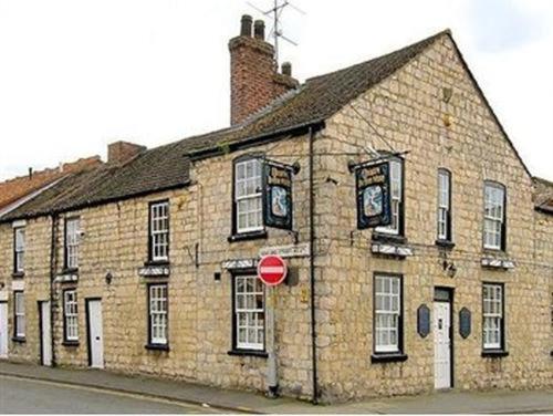 Queen in the West, Lincoln, United Kingdom