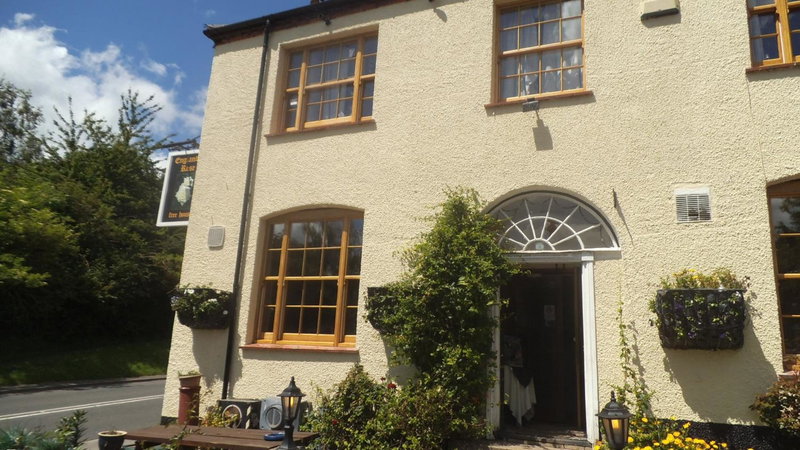 Englands Rose, Thame, United Kingdom