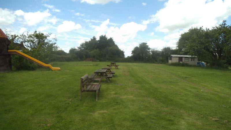 Englands Rose, Thame, United Kingdom