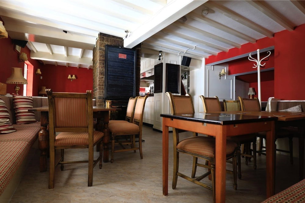 Hotel · The Nags Head, Thirsk