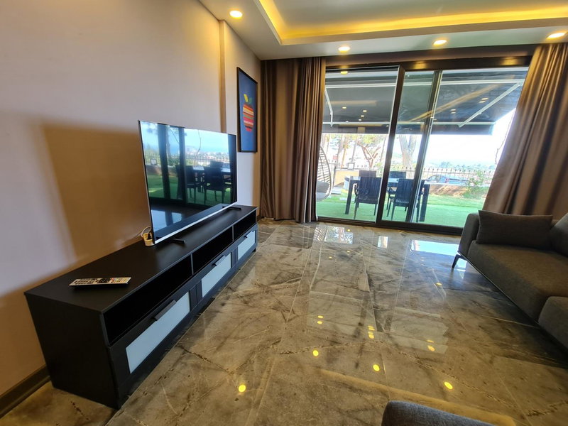 Özel havuz ve deniz manzaralı yeni villa, Kusadası, Turkey