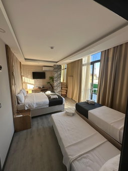Grand Özer Hotel, Istanbul, Turkey