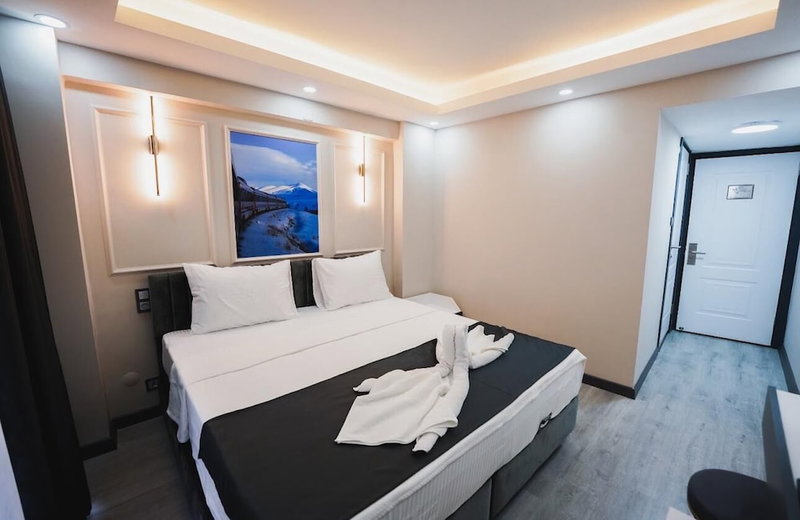 Grand Özer Hotel, Istanbul, Turkey