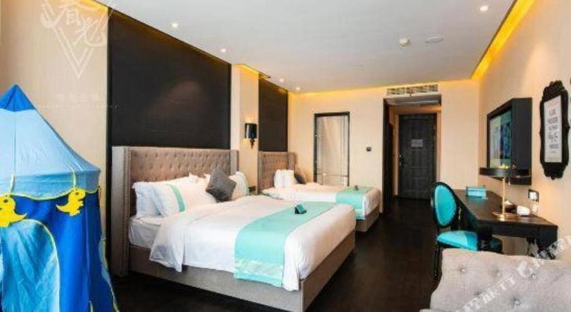 Xana Hotelle Luzhou High-Speed Railway Station Trading Market Passenger Terminal, Luzhou, China