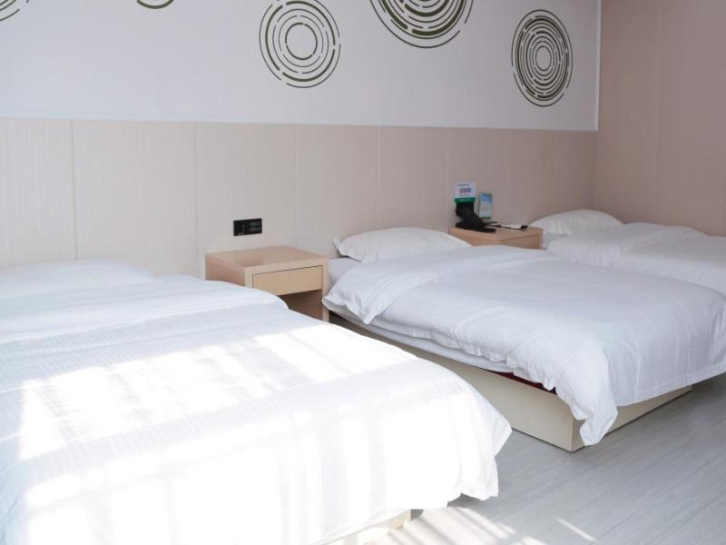 GreenTree Inn Jiangsu Yangzhou West Passenger Station Baixiang Road Express Hotel, Yangzhou, China