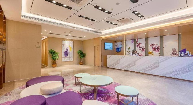 Lavande Hotel Dongguan Shijie Jiarong Shopping Plaza Liuhua Metro Station, Shilong, China