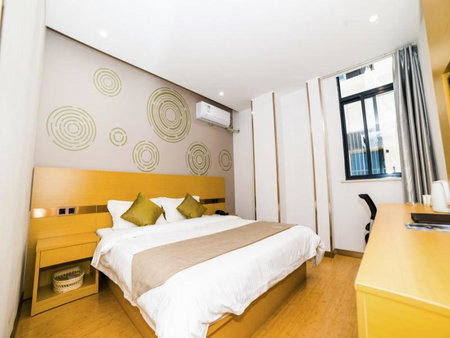 GreenTree Inn Suzhou Zhangjiagang City Jingang Town Express Hotel, Zhangjiagang, China