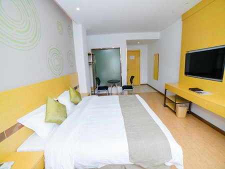 GreenTree Inn Suzhou Zhangjiagang City Jingang Town Express Hotel, Zhangjiagang, China