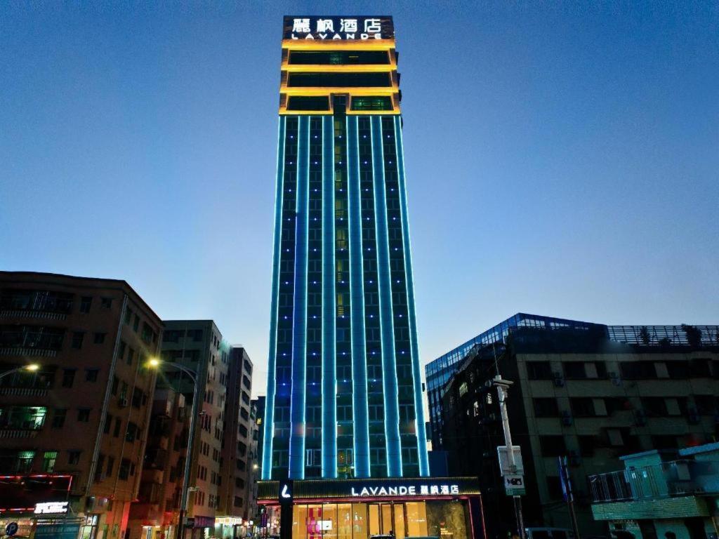 Lavande Hotel Shenzhen North Station Huawei Gangtou Metro Station, China