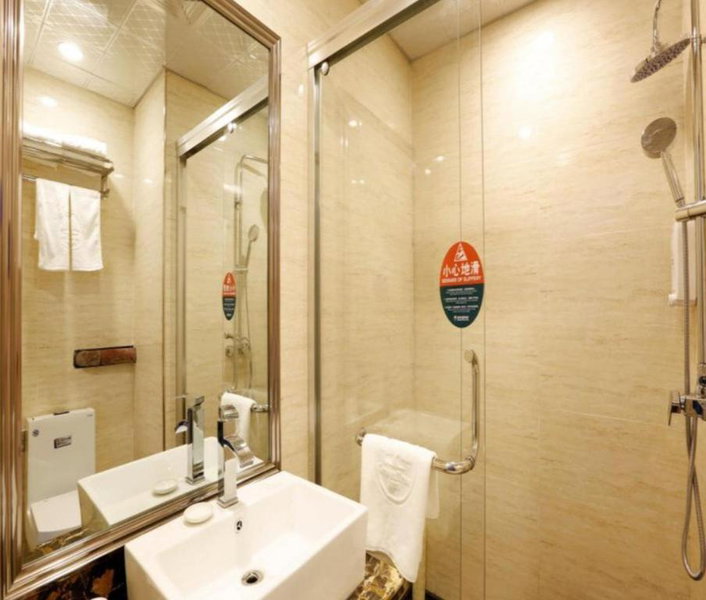 GreenTree Inn LanZhou YanBei Road United University Express Hotel, Lanzhou, China
