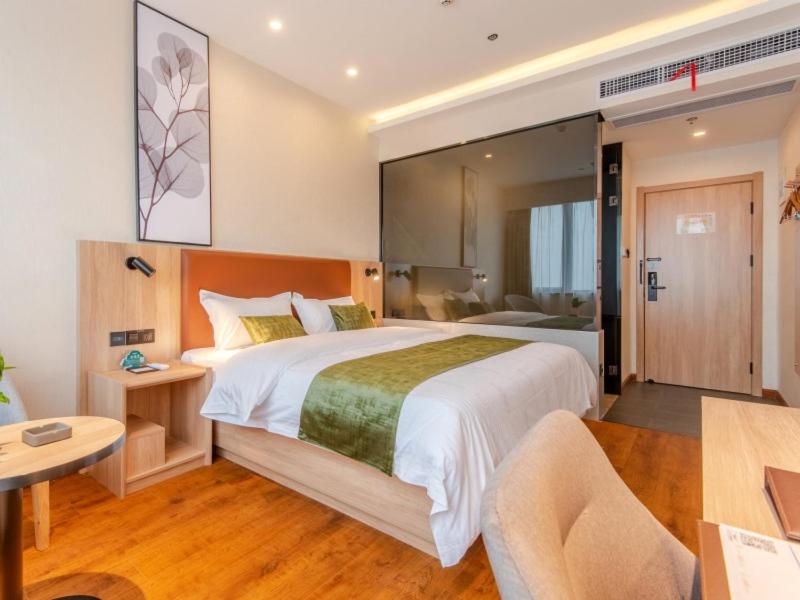 GreenTree Inn Hefei Changjiang West Road Zhenxing Road Subway Station Jiaqiao Yueshan International Business Hotel, Hefei, China