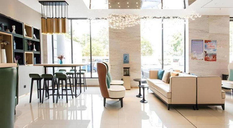 City Comfort Inn Liuzhou Chengzhong Wanda Haiguan, Liuzhou, China