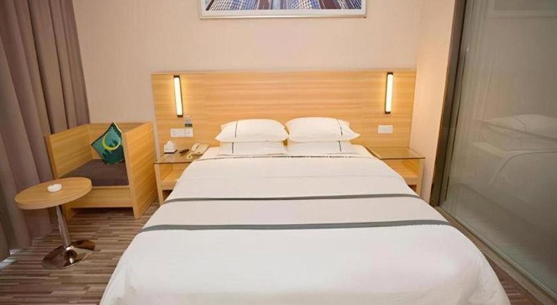 City Comfort Inn Guanghan Sanxingdui Bailun Plaza, Deyang, China