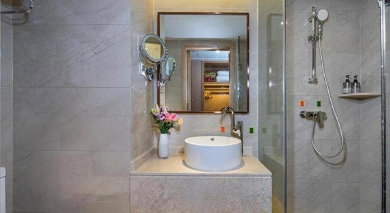 Vienna Hotel Nanning Xiangsi Lake University Town, Nanning, China