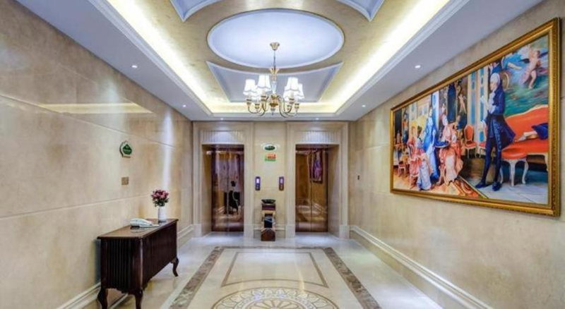 Vienna Hotel Anhui Fuyang Funan Bailing Apartment, Chengjiao, China