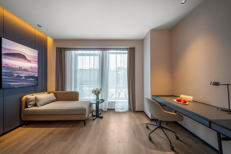 Atour Hotel Chengdu Longquan Shimao Plaza, Longquanyi, China