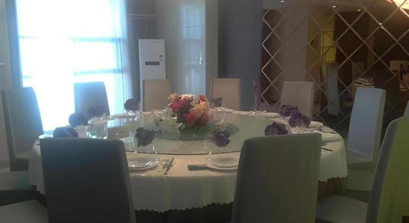GreenTree Inn Jiuquan Century Plaza Hotel, Jiuquan, China