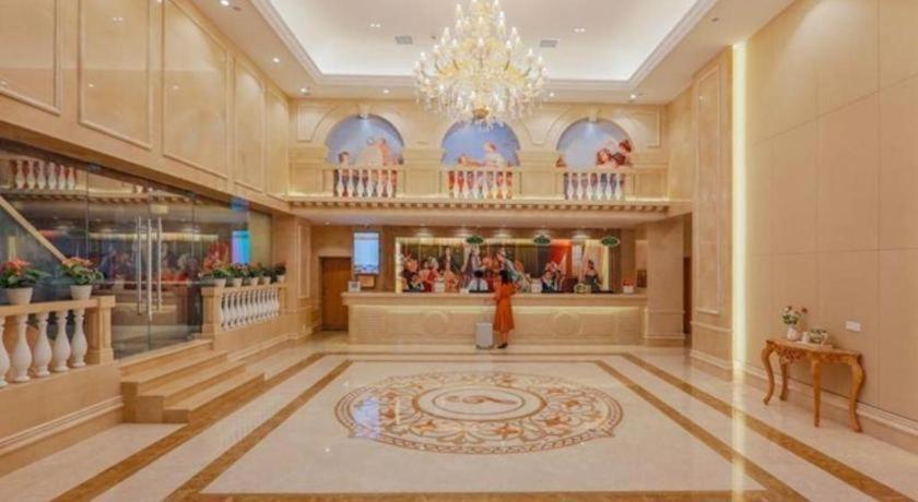 Vienna International Hotel Changsha South High-speed Railway Station Tiyu Xincheng, Changsha, China