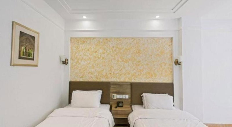 GreenTree Alliance Hotel Shanghai Baoshan District Meilan Lake Yueluo Road, Luodian, China