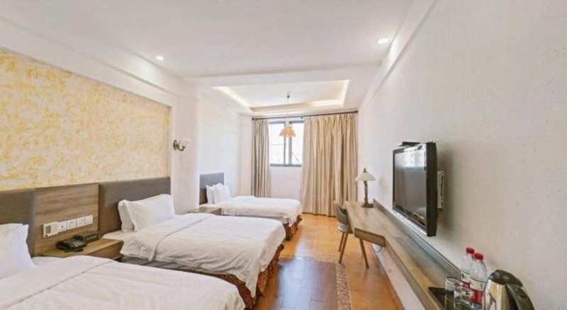 GreenTree Alliance Hotel Shanghai Baoshan District Meilan Lake Yueluo Road, Luodian, China