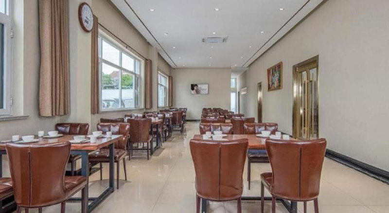 Vienna Hotel Shandong Qingdao Jiaodong International Airport Hai'er Avenue, Madian, China