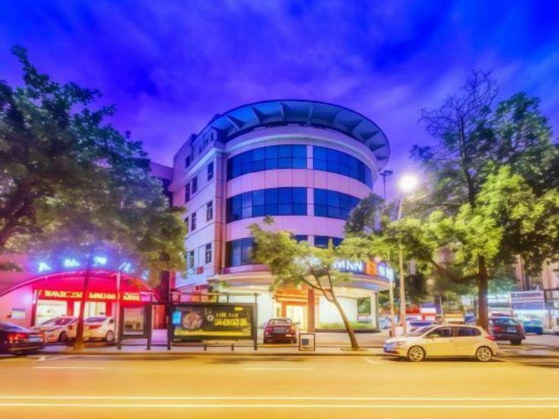Borrman Hotel Zhuhai Mingzhu Railway Station Rainbow Shopping Mall, Zhuhai, China