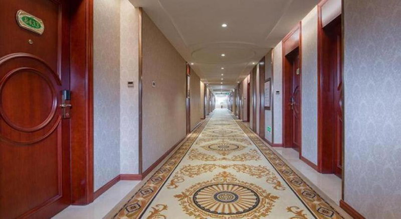 Vienna Hotel Guangdong Zhongshan Ancient Town Lighting Expo Center, Zhongshan, China