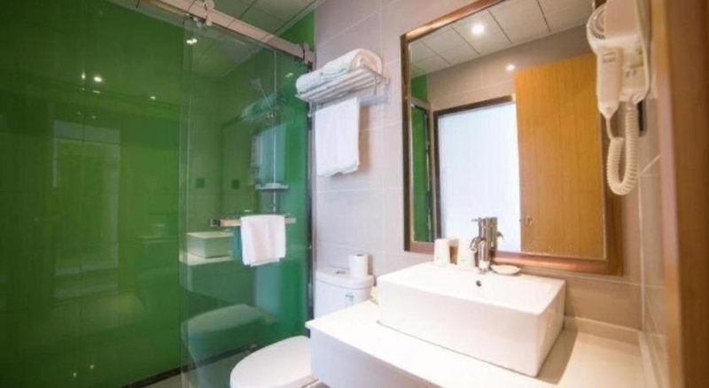 GreenTree Inn ZhenJiang Jurong City Tianwang Town Tianzheng Square, Miaoxi, China