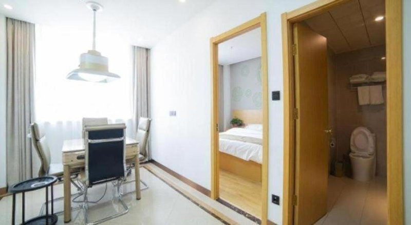 GreenTree Inn ZhenJiang Jurong City Tianwang Town Tianzheng Square, Miaoxi, China