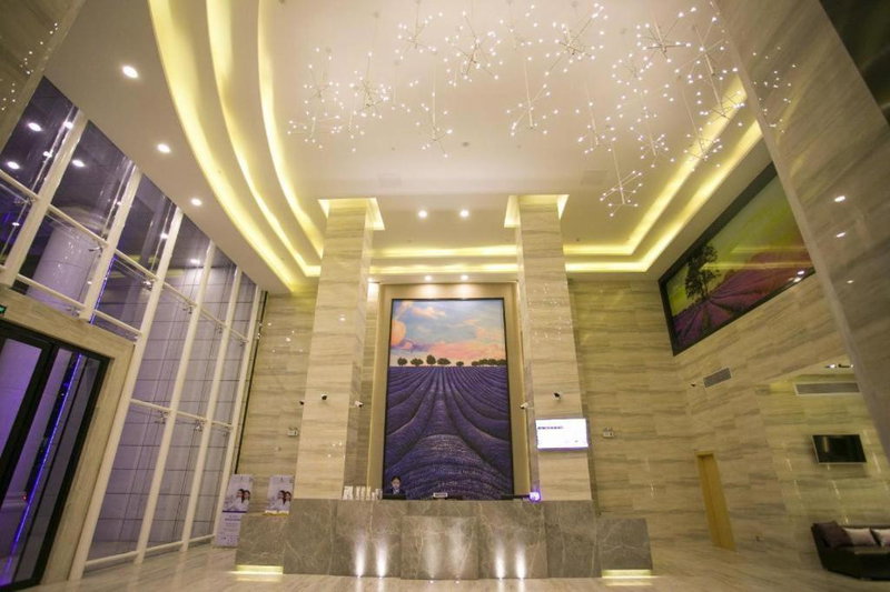Lavande Hotels Guangzhou Jiahe Wanggang Metro Station Junhe Avenue, Guangzhou, China