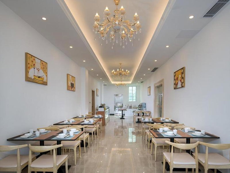 Vienna Hotel Guangzhou Huadu Financial Center Sunac Amusement Park, Huadu, China