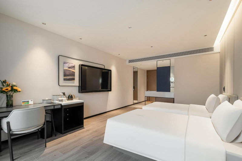 Atour Hotel Nantong Longxin Plaza, Nantong, China