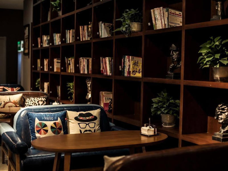 James Joyce Coffetel·Chengde Mountain Resort Toudao Pailou, Chengde, China