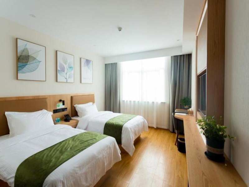 GreenTree Inn Express Henan Xinyang Huaibin County, Zhengzhou, China