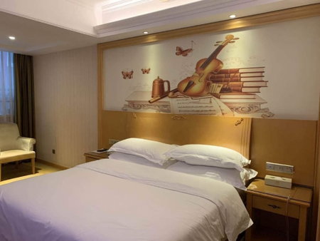 Vienna Hotel Shenzhen Fuyong Subway Station branch, Shenzhen, China