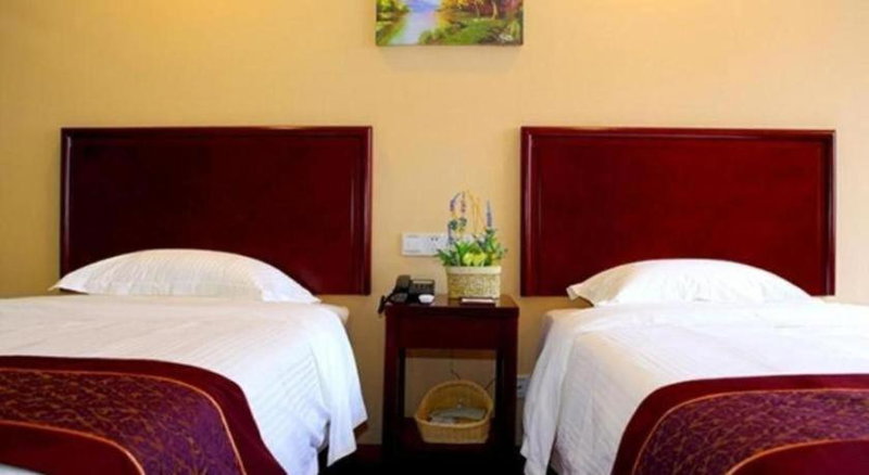 GreenTree Inn Zhenjiang Jiangsu Science and Technology university Youth Square Express Hotel, Zhenjiang, China