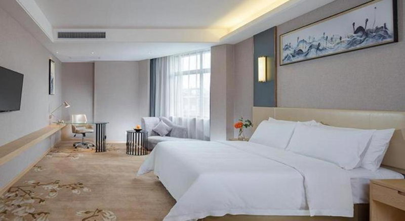 Vienna Hotel Guangdong Zhongshan Xiaolan High-Speed Railway Station, Jilong, China