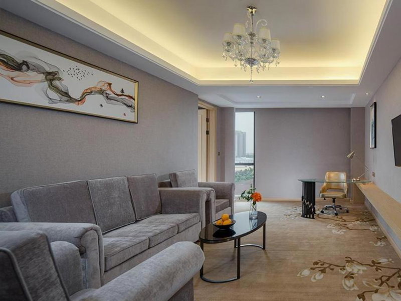 Vienna Hotel Guangdong Zhongshan Xiaolan High-Speed Railway Station, Jilong, China