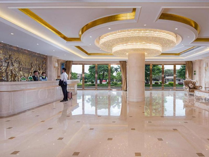 Vienna Hotel Guangdong Zhongshan Xiaolan High-Speed Railway Station, Jilong, China