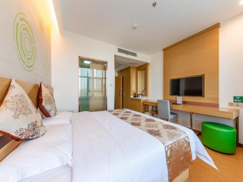 GreenTree Inn Nantong University Industrial Expo City Express Hotel, Nantong, China