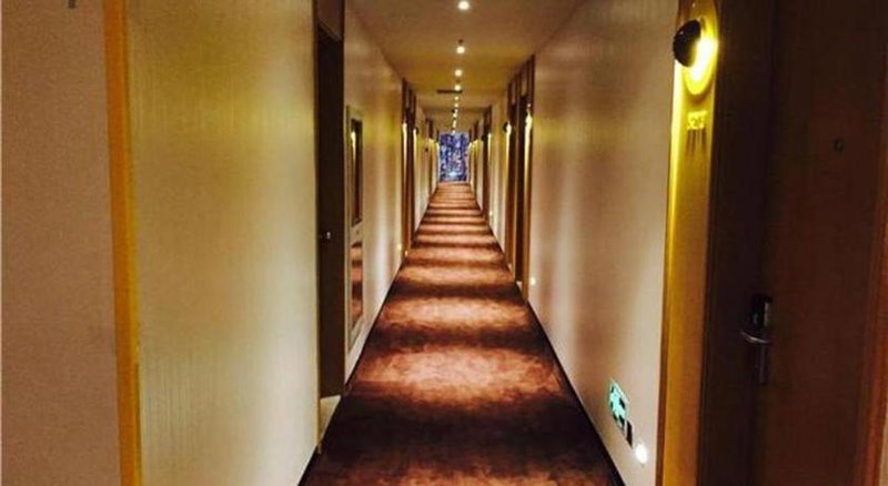 IU Hotel Shanghai Jiaotong University Jiangchuan Road Metro Station, Songjiang, China