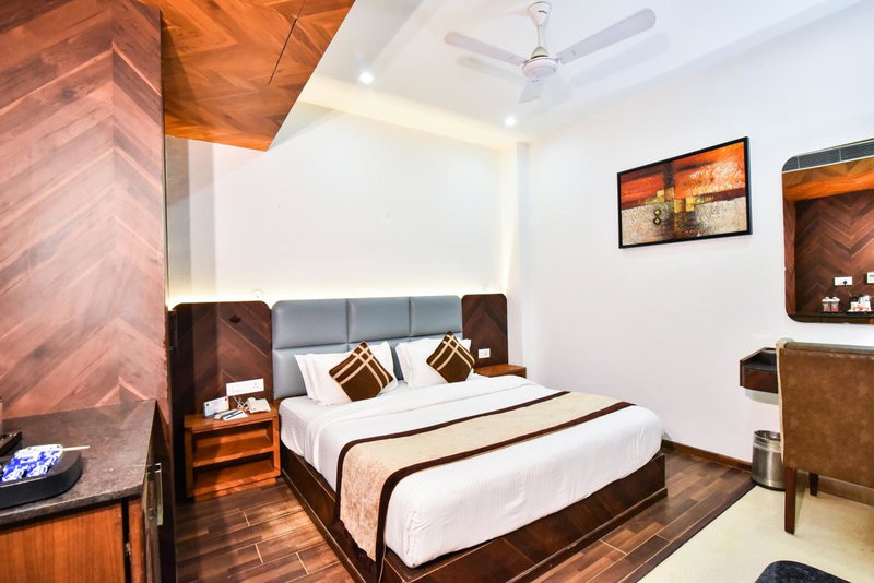 Sawera Grand Luxury Stay Near Golden Temple, Amritsar, India