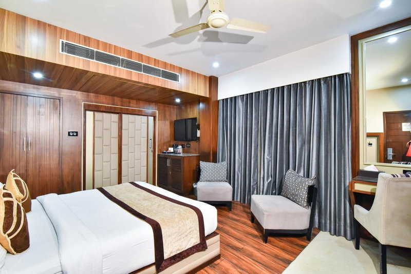 Sawera Grand Luxury Stay Near Golden Temple, Amritsar, India