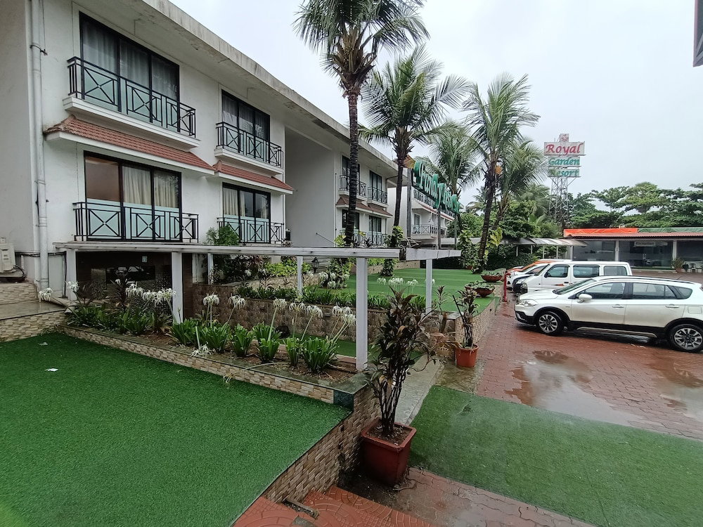 Hotel · Royal Garden Resort, Vasai