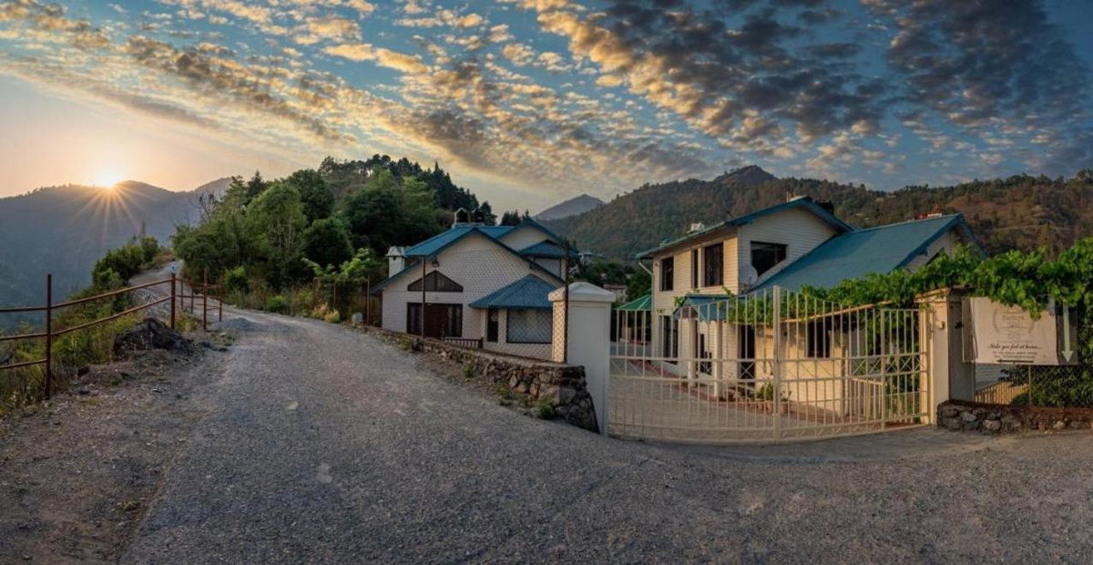 Karinya Villas, India