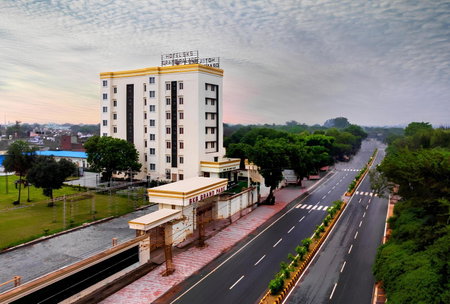 Hotel SKS Grand Palace-Vrindāvan, Vrindāvan, India