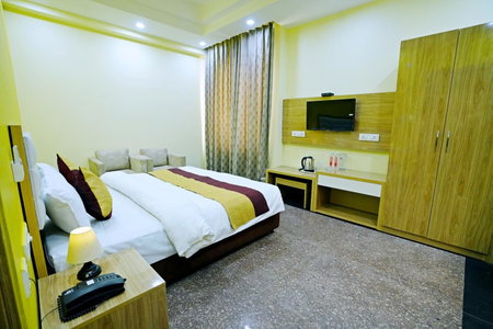 Hotel SKS Grand Palace-Vrindāvan, Vrindāvan, India